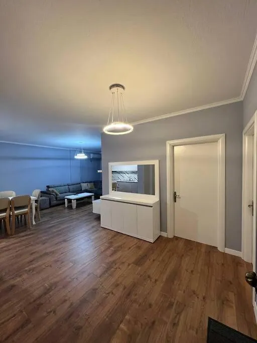 גולם Lovely Apartment By The Seaside אלבניה